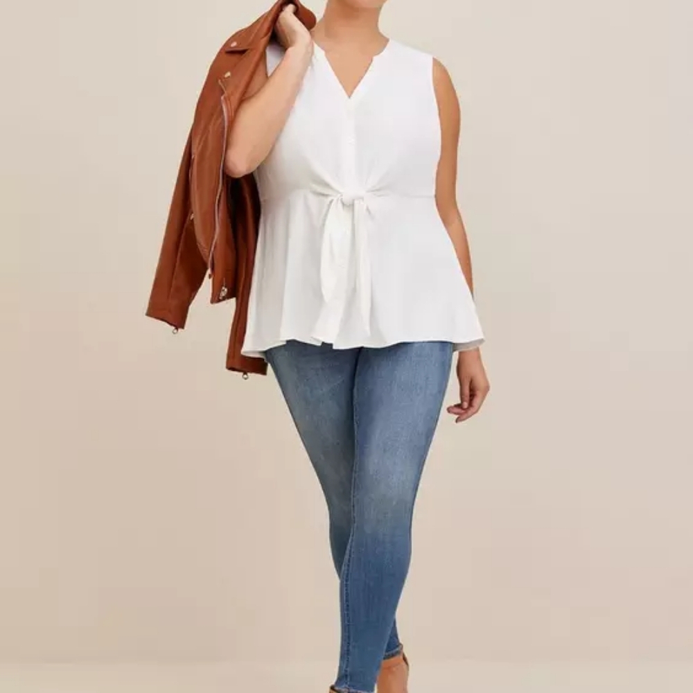 Torrid Button-Up Tie Front Peplum Blouse - Georgette White NWT size 4xl